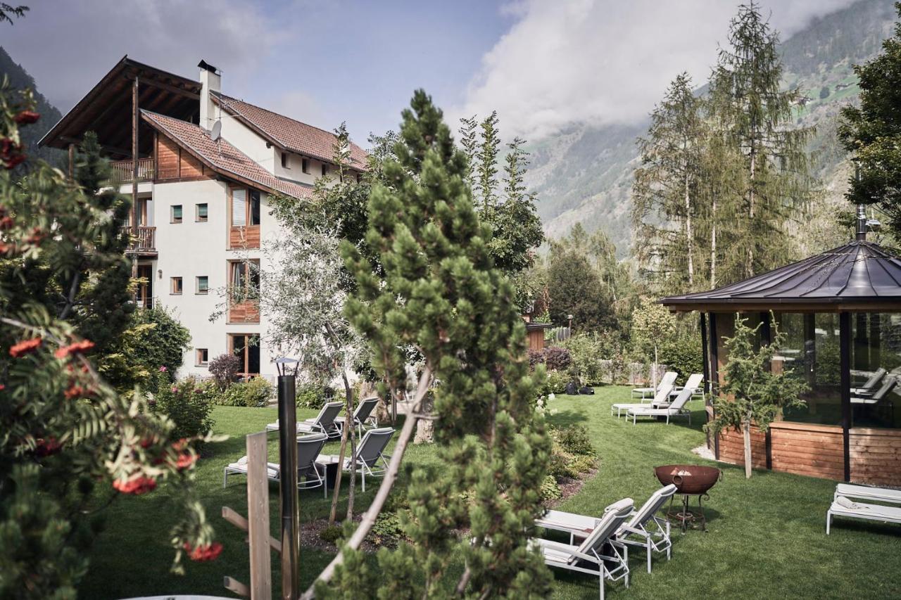 Goldene Rose Karthaus a member of Small Luxury Hotels Senales/Schnals Exterior foto